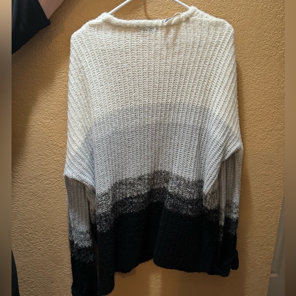 BDG Cardigan - Picture 2 of 3